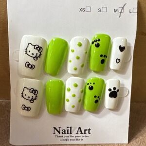Hello Kitty Green Paw Print Press On Nails Medium‎ Length Square